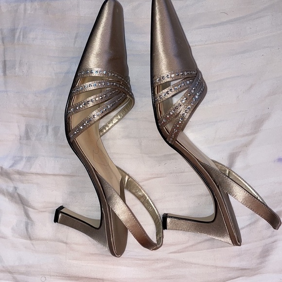 Caparros champagne silk Slingback heel - Picture 3 of 5